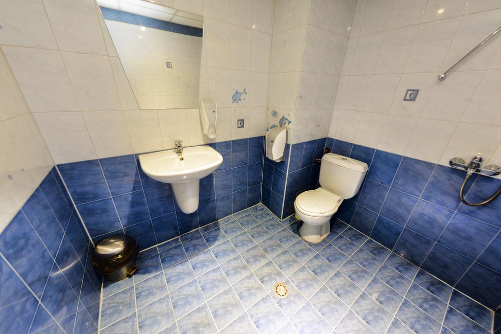 Hotel Afrodita Plovdiv Buitenkant foto