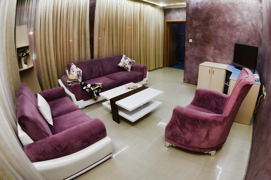 Hotel Afrodita Plovdiv Buitenkant foto